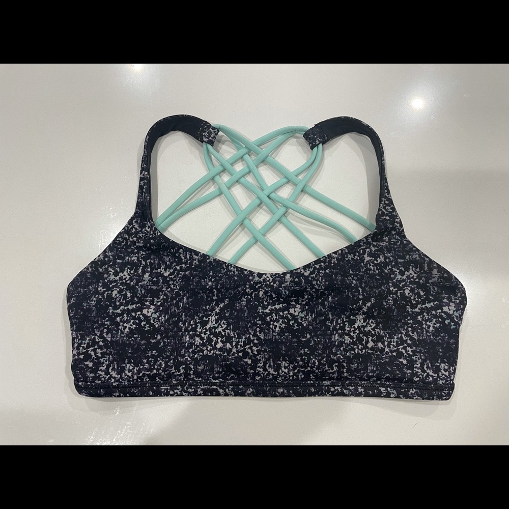 Lululemon Free To Be Bra
